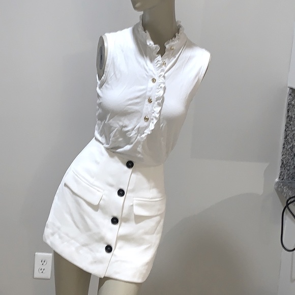 Tory Burch Tops - Tory Burch sleeveless Henley small